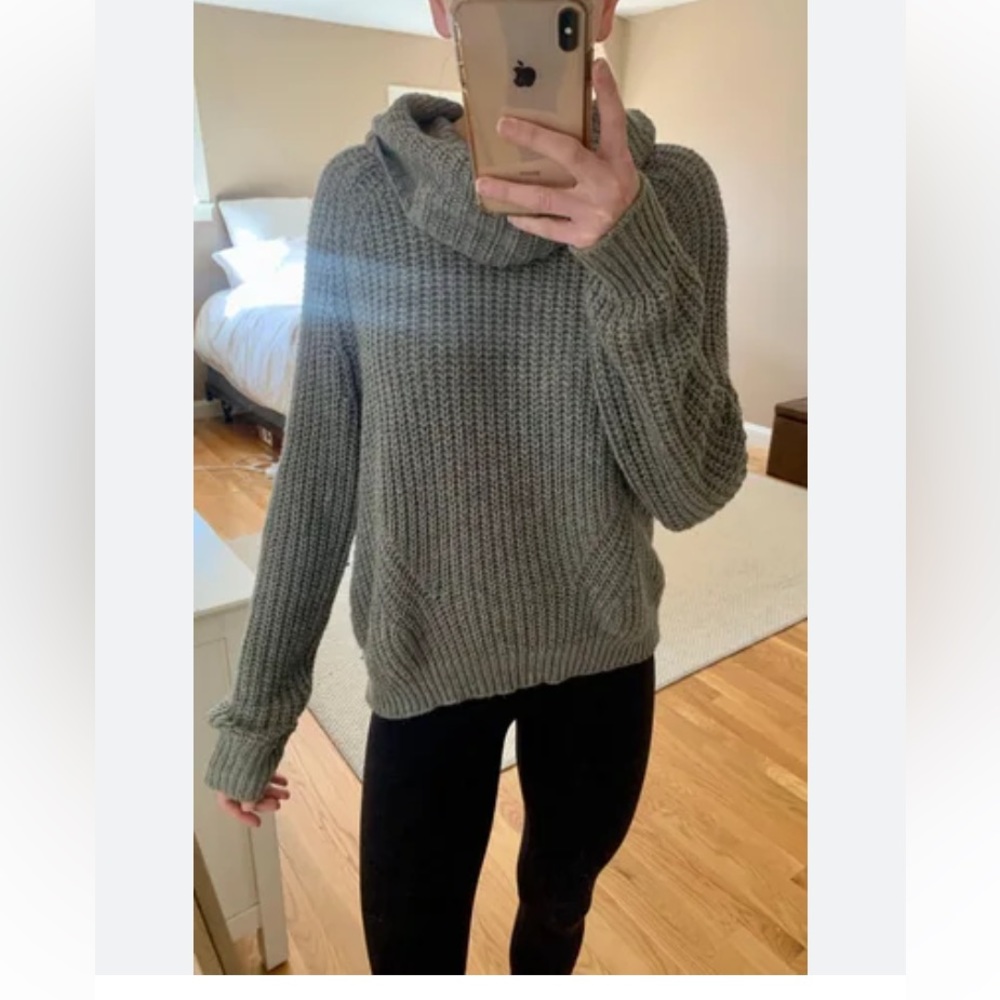 BP Turtleneck Knit Sweater. Size XXS